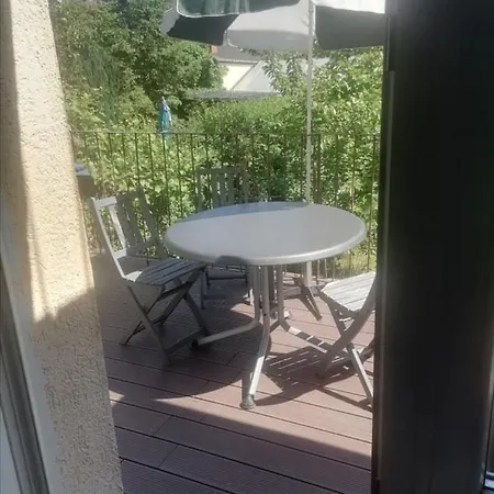 Lägenhet Przytulny Dom Z Ogrodem I Tarasem *